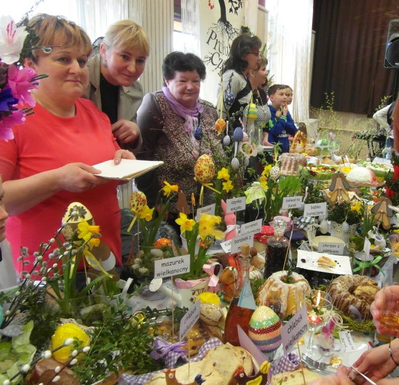 - stol_wielkanocny_solectwa_kalowice.jpg